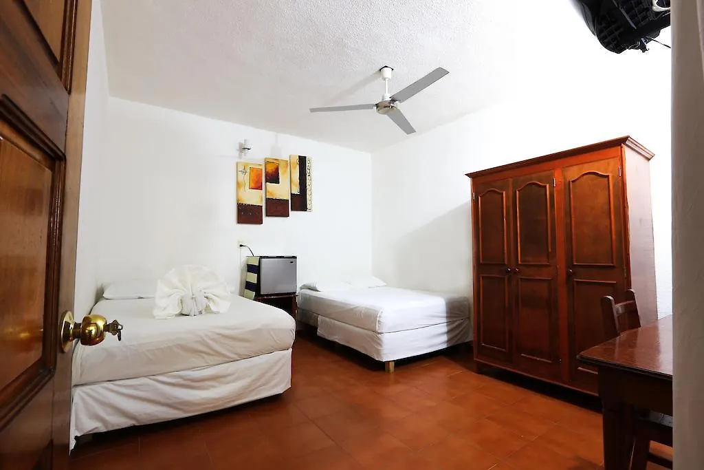 kontakty Hotel Azul By Encanto